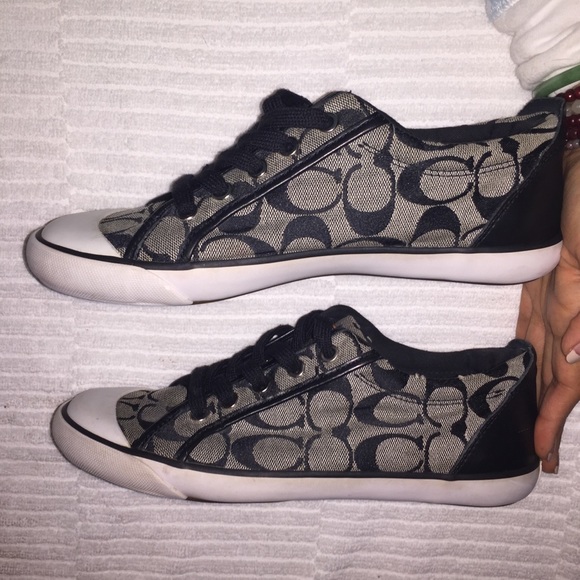 Coach women’s Barrett sneakers - Picture 3 of 8